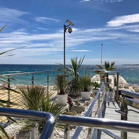 De Standing Le Velvet Bay Climatisé En Bord De * Antibes