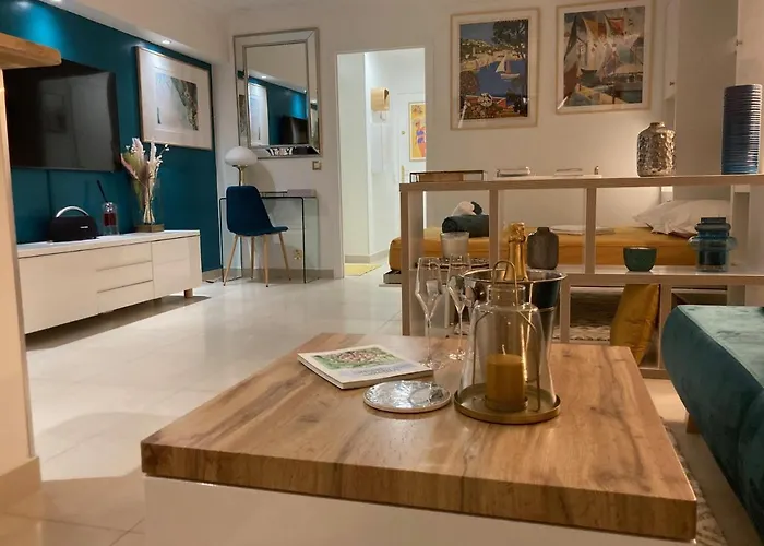 De Standing Le Velvet Bay Climatise En Bord De Apartment